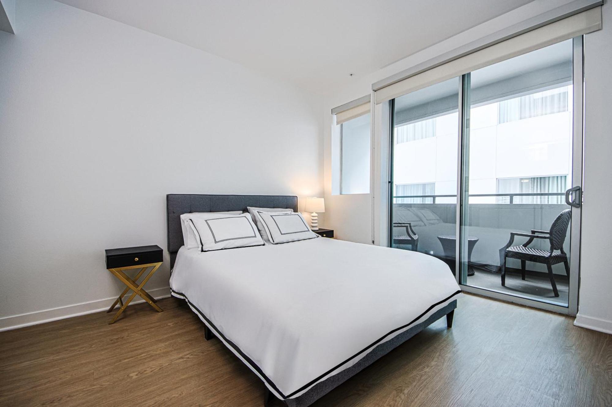 The Carlton- Modern-Luxury 2 Master Suites In Hrt Of Sm Steps To Ocean Ave Los Angeles Luaran gambar